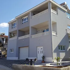 Parcela Vendégház Seget Vranjica